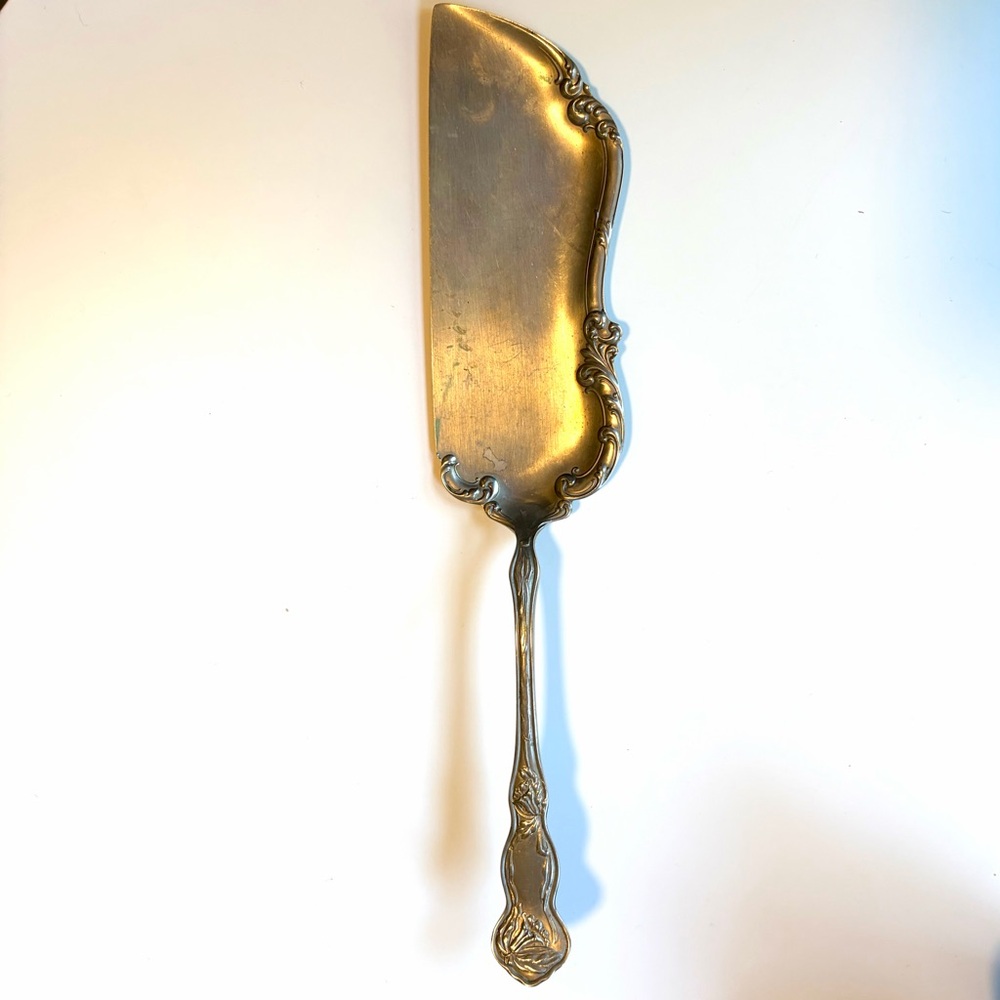VTG CAKE/FISH server knife 1906 Simeon & Rogers Co.